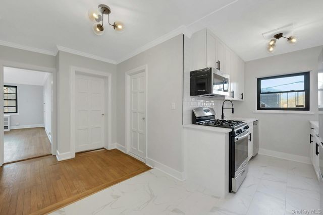 64 Kensington Road 1B, Bronxville, NY 10708