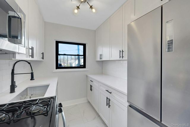 64 Kensington Road 1B, Bronxville, NY 10708