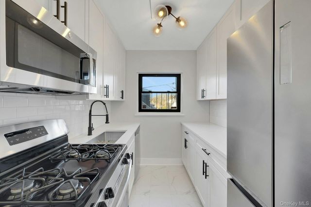 64 Kensington Road 1B, Bronxville, NY 10708