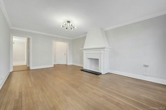 64 Kensington Road 1B, Bronxville, NY 10708