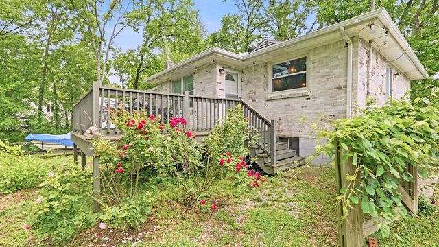 6808 Fleetwood Dr, Nashville, TN 37205