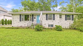 6808 Fleetwood Dr, Nashville, TN 37205
