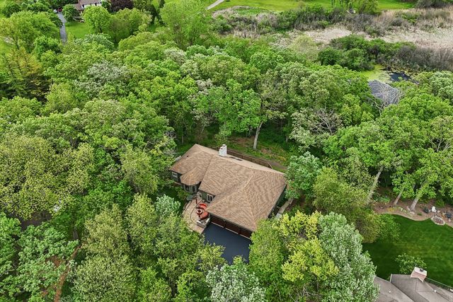 26073 W Laurel Court, Wauconda, IL 60084