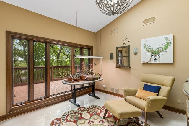 26073 W Laurel Court, Wauconda, IL 60084