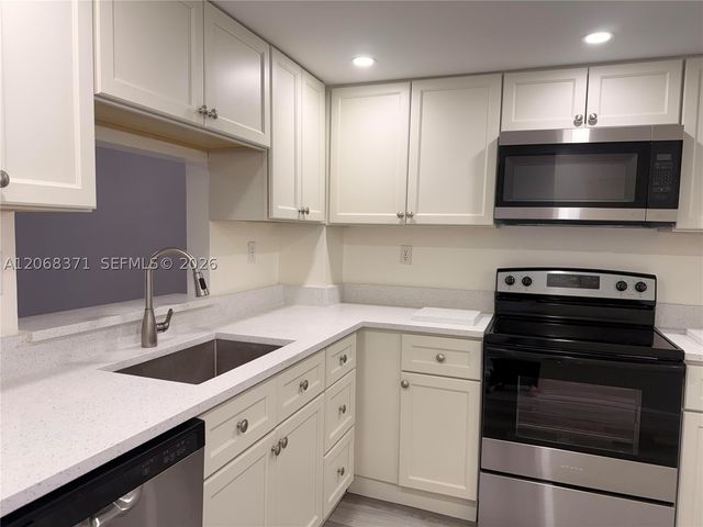 1200 NW 87th Ave 413, Coral Springs, FL 33071