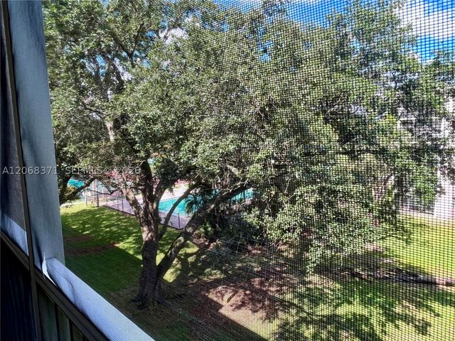 1200 NW 87th Ave 413, Coral Springs, FL 33071