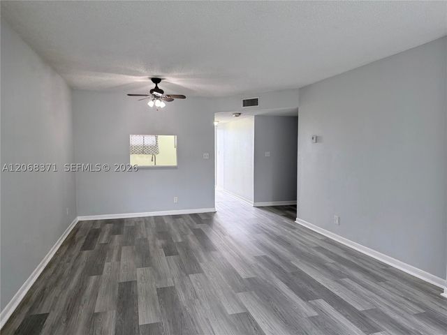 1200 NW 87th Ave 413, Coral Springs, FL 33071