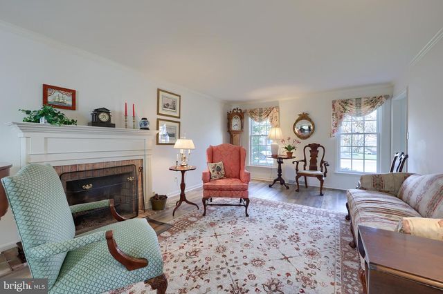 16 HORSESHOE DR, Ephrata, PA 17522