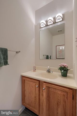 16 HORSESHOE DR, Ephrata, PA 17522