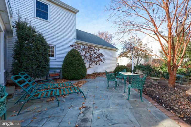 16 HORSESHOE DR, Ephrata, PA 17522