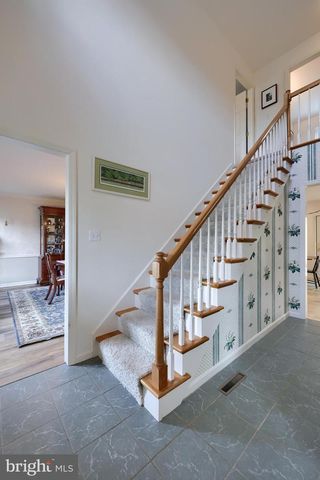 16 HORSESHOE DR, Ephrata, PA 17522