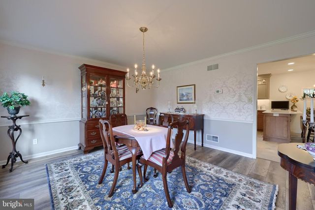 16 HORSESHOE DR, Ephrata, PA 17522