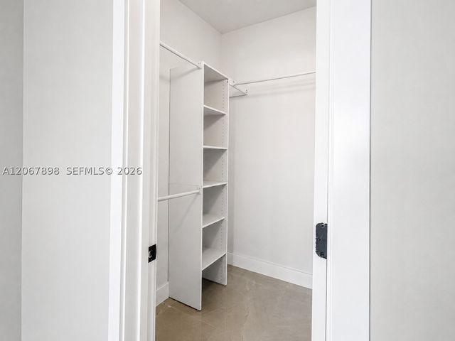 14124 Kendale Lakes Cir 14124, Miami, FL 33183