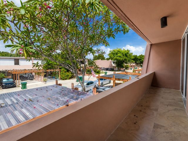 14124 Kendale Lakes Cir 14124, Miami, FL 33183