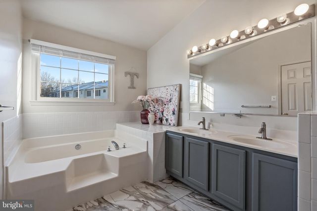 4010 CAIRO PL, Woodbridge, VA 22192