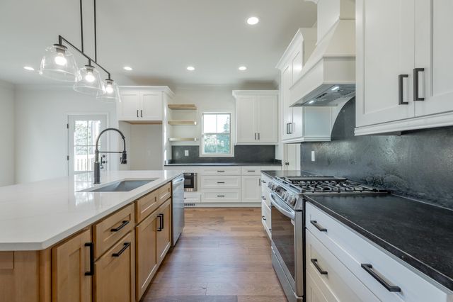 676 Courtney Lane, Chattanooga, TN 37415