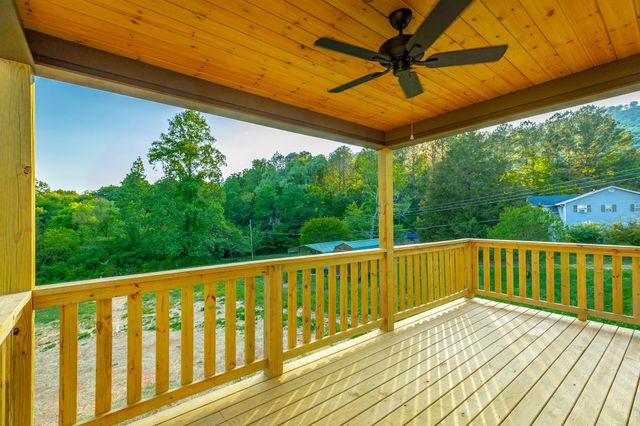 676 Courtney Lane, Chattanooga, TN 37415