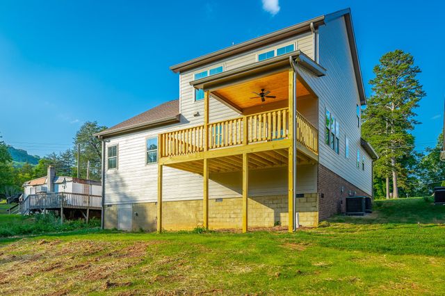 676 Courtney Lane, Chattanooga, TN 37415
