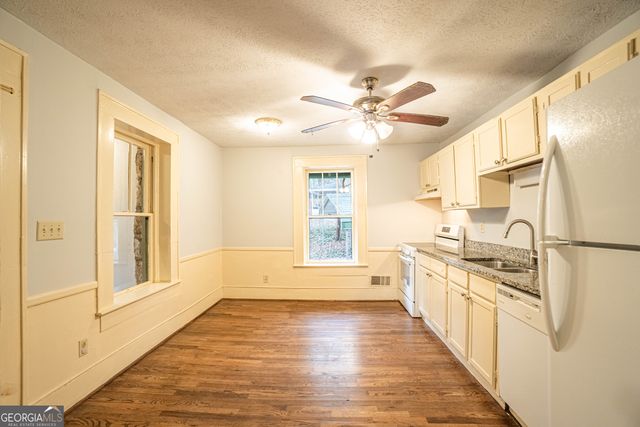 1865 Oak Grove Road NE, Atlanta, GA 30345