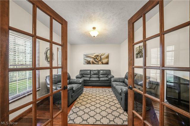 11779 Derbyshire Lane, Chagrin Falls, OH 44023