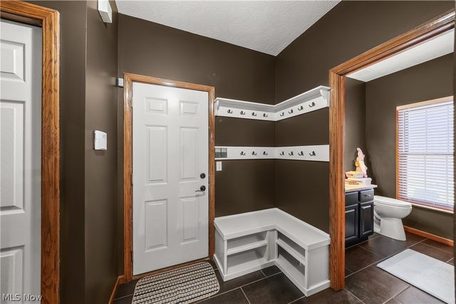 11779 Derbyshire Lane, Chagrin Falls, OH 44023