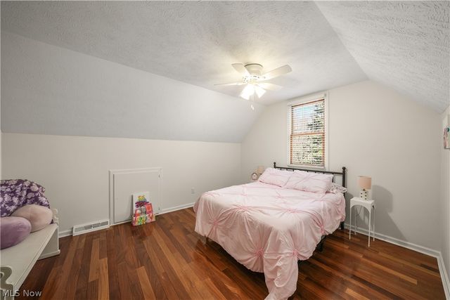 11779 Derbyshire Lane, Chagrin Falls, OH 44023