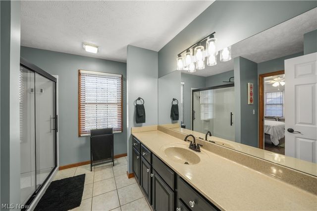 11779 Derbyshire Lane, Chagrin Falls, OH 44023