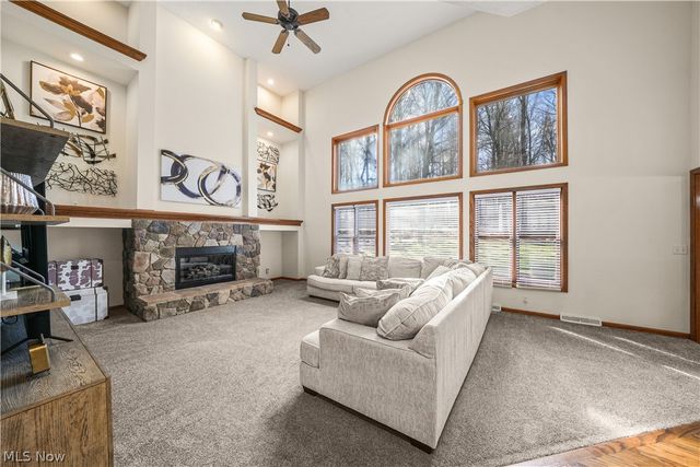 11779 Derbyshire Lane, Chagrin Falls, OH 44023