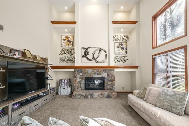 11779 Derbyshire Lane, Chagrin Falls, OH 44023