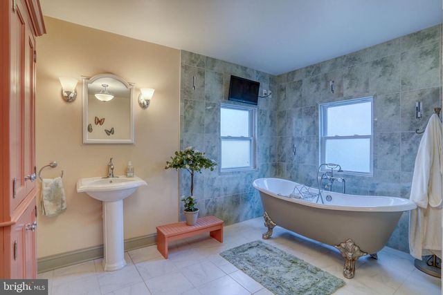 13 UNION, Smyrna, DE 19977