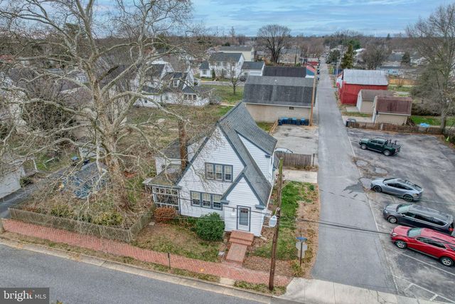 13 UNION, Smyrna, DE 19977