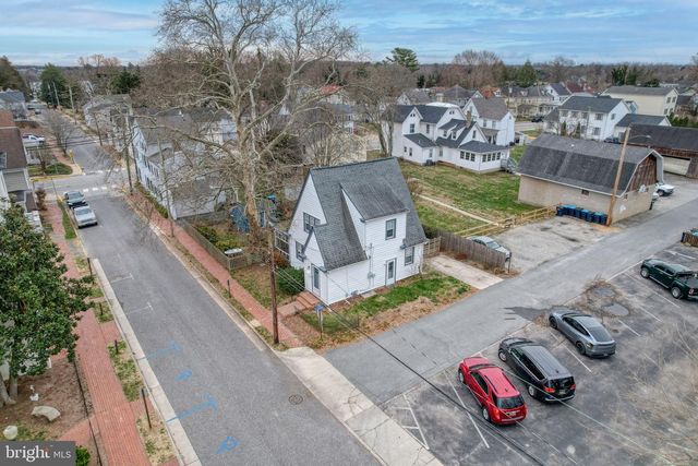 13 UNION, Smyrna, DE 19977