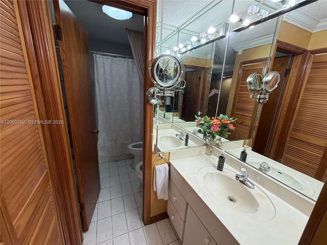 7510 W 4th Avenue, Hialeah, FL 33014