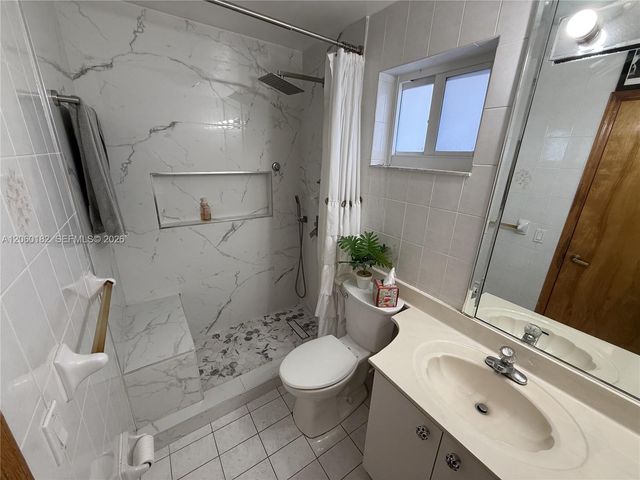 7510 W 4th Avenue, Hialeah, FL 33014