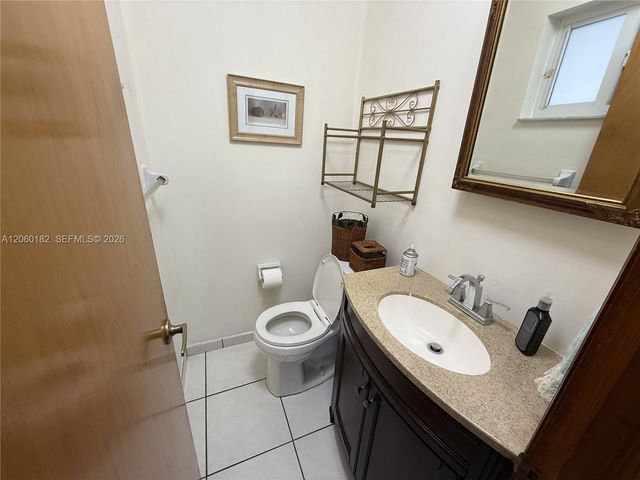 7510 W 4th Avenue, Hialeah, FL 33014