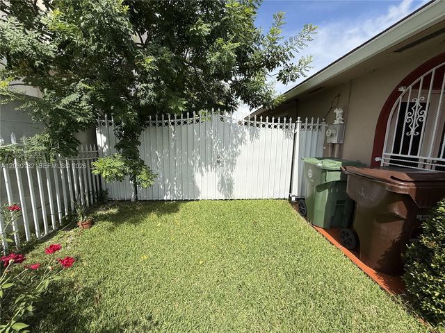 7510 W 4th Avenue, Hialeah, FL 33014