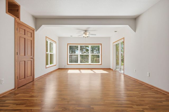 749 Ali Lane, Victoria, MN 55386