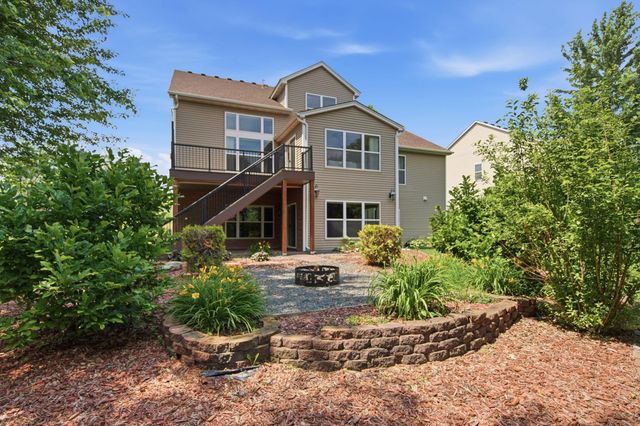 749 Ali Lane, Victoria, MN 55386
