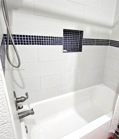 3321 Farragut St 7H, Hollywood, FL 33021