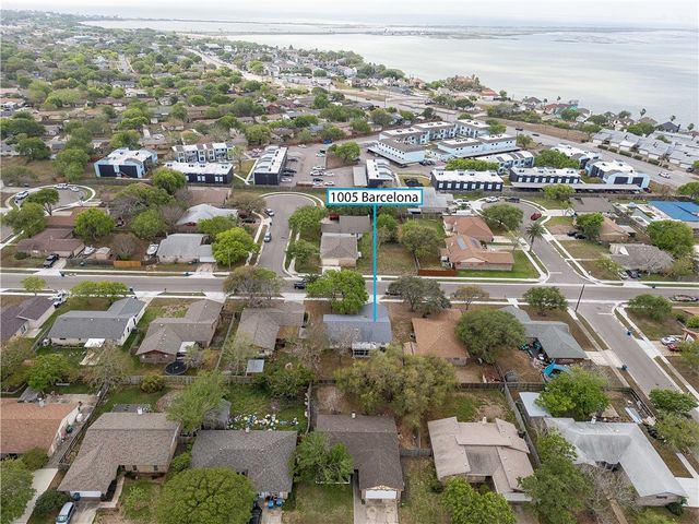 1005 Barcelona St, Portland, TX 78374