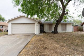 1005 Barcelona St, Portland, TX 78374