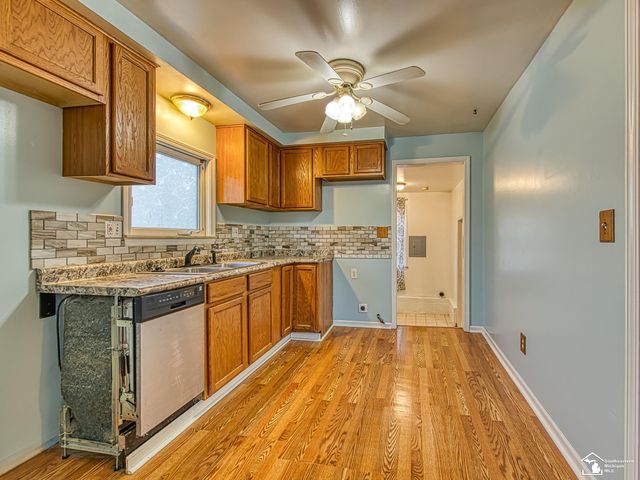 28339 Sheridan Street, Garden City, MI 48135