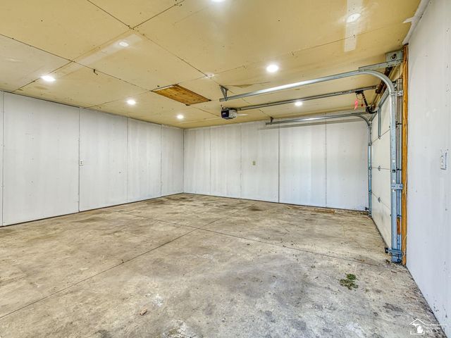 28339 Sheridan Street, Garden City, MI 48135