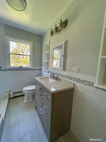 8 Drumlin Road, Westport, CT 06880