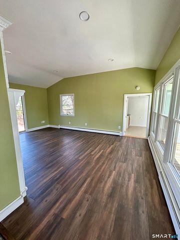 8 Drumlin Road, Westport, CT 06880