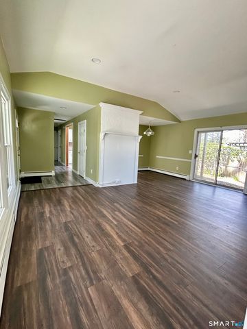 8 Drumlin Road, Westport, CT 06880