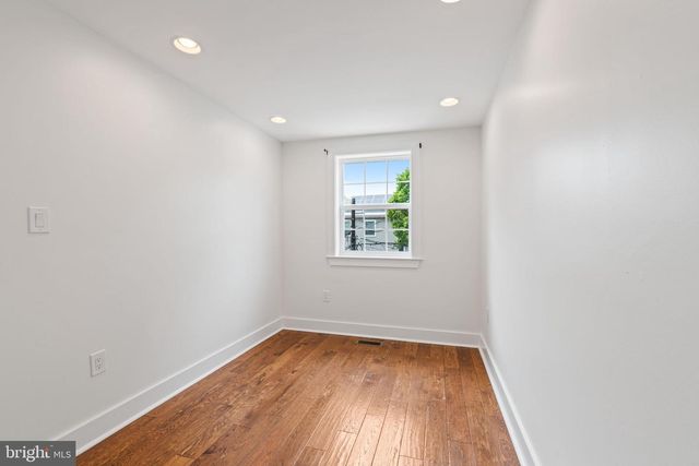 1110 ORREN ST NE, Washington, DC 20002