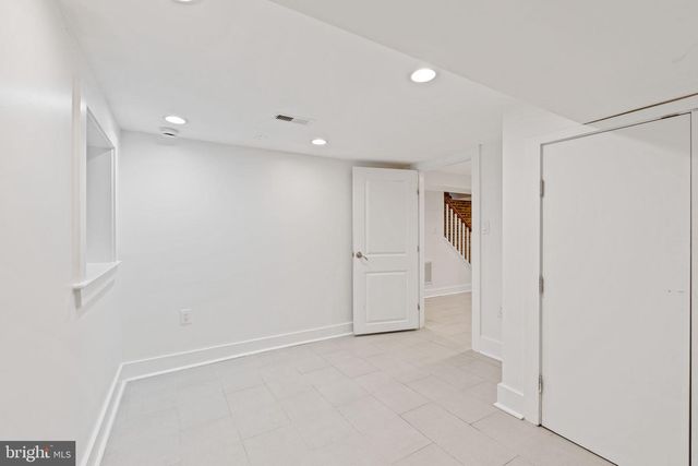 1110 ORREN ST NE, Washington, DC 20002