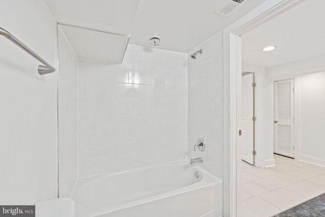 1110 ORREN ST NE, Washington, DC 20002