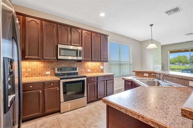 456 SILVERDALE AVENUE, Winter Garden, FL 34787